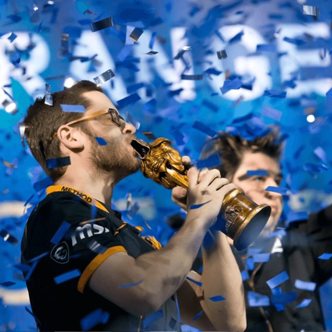 Method esports player celebrating with a trophy